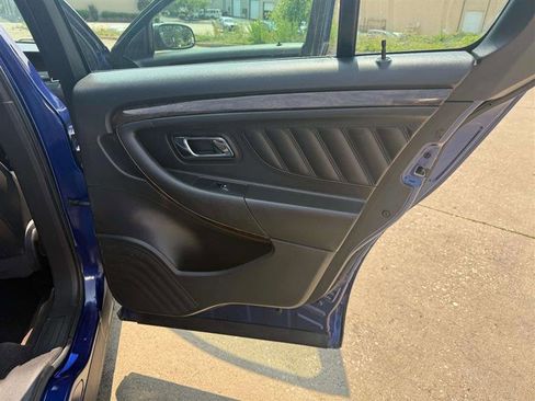 Used 2013 Ford Taurus Limited image 21