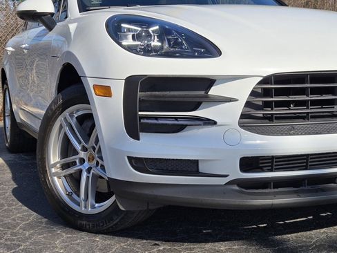 Used 2021 Porsche Macan image 11