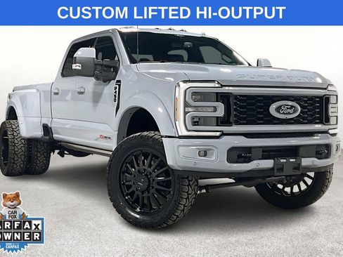 Used 2026 Ford F450 Platinum image 1