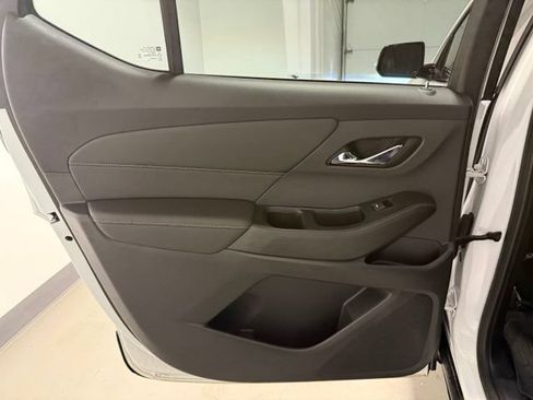 Used 2020 Chevrolet Traverse Premier w/ Redline Edition AWD/4WD image 25