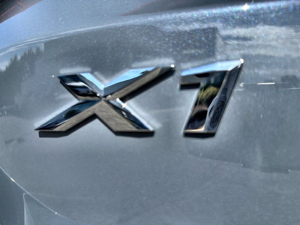 Used 2023 BMW X1 xDrive28i AWD/4WD image 15