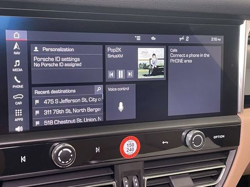 Certified 2023 Porsche Macan AWD/4WD image 28