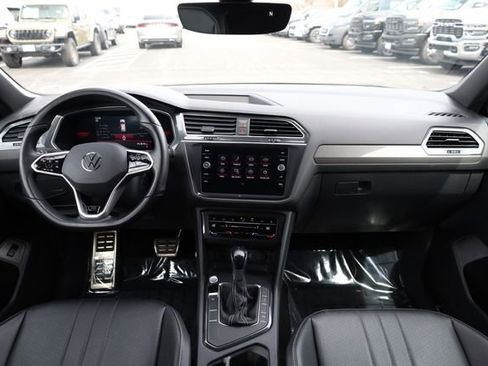 Used 2022 Volkswagen Tiguan SE R-Line FWD image 15