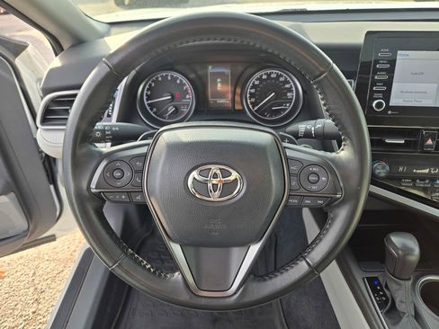 Used 2024 Toyota Camry SE image 39