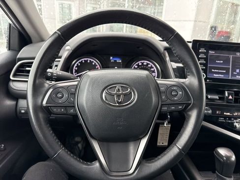 Used 2024 Toyota Camry SE image 14
