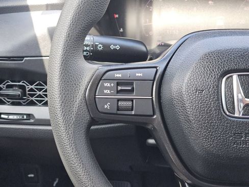 Used 2025 Honda Accord LX image 24