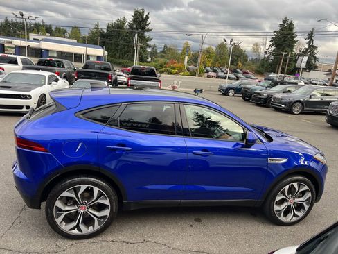 Used 2020 Jaguar E-PACE SE image 8