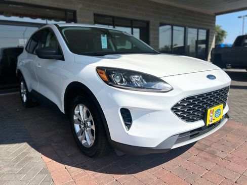 Used 2022 Ford Escape SE w/ Cold Weather Package image 15