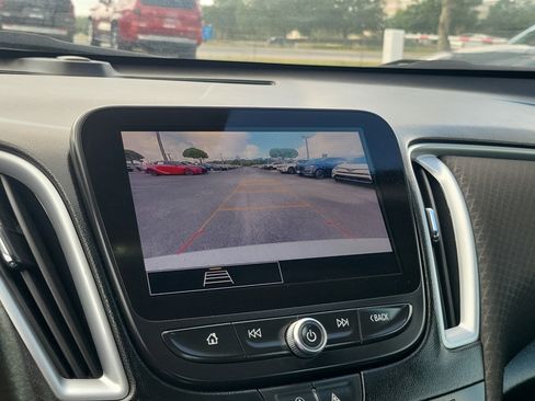 Used 2023 Chevrolet Malibu LT FWD image 24