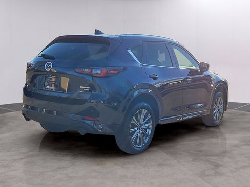 Used 2023 MAZDA CX-5 Signature image 2