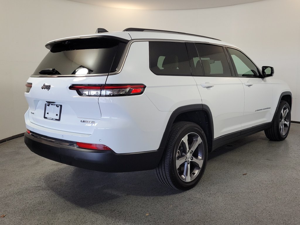 Used 2023 Jeep Grand Cherokee L Limited w/ Luxury Tech Group II AWD/4WD image 6
