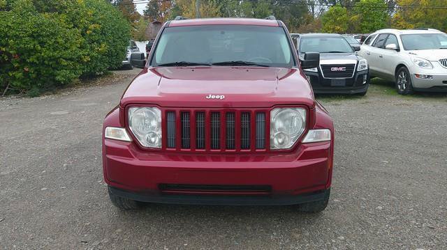 Used 2012 Jeep Liberty Sport AWD/4WD image 2
