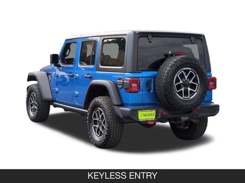 Used 2024 Jeep Wrangler Unlimited Rubicon AWD/4WD image 7