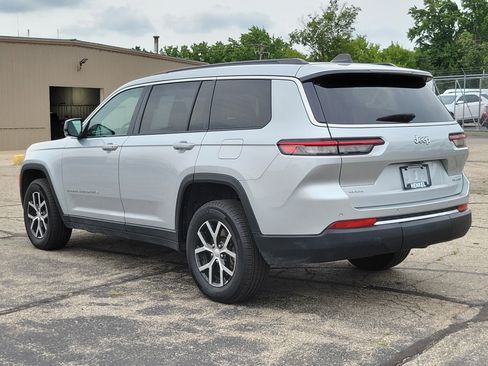 Used 2025 Jeep Grand Cherokee L Limited AWD/4WD image 3