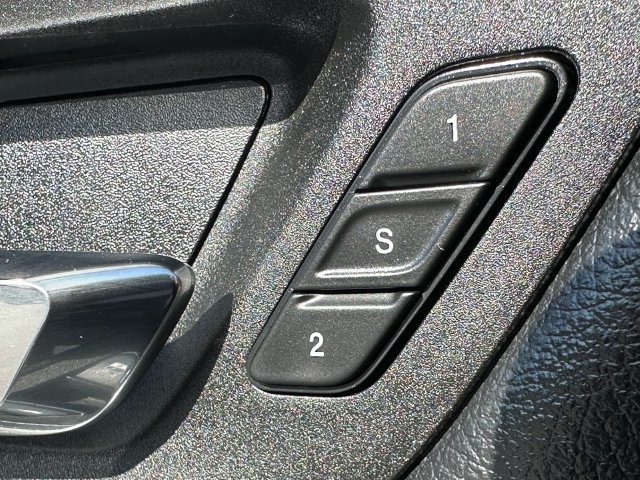 Used 2025 RAM 1500 Laramie AWD/4WD image 28