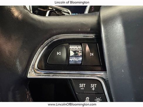 Used 2022 Lincoln Navigator Reserve image 48