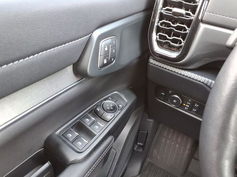 Used 2024 Ford Ranger Lariat w/ Trailer Tow Package image 22