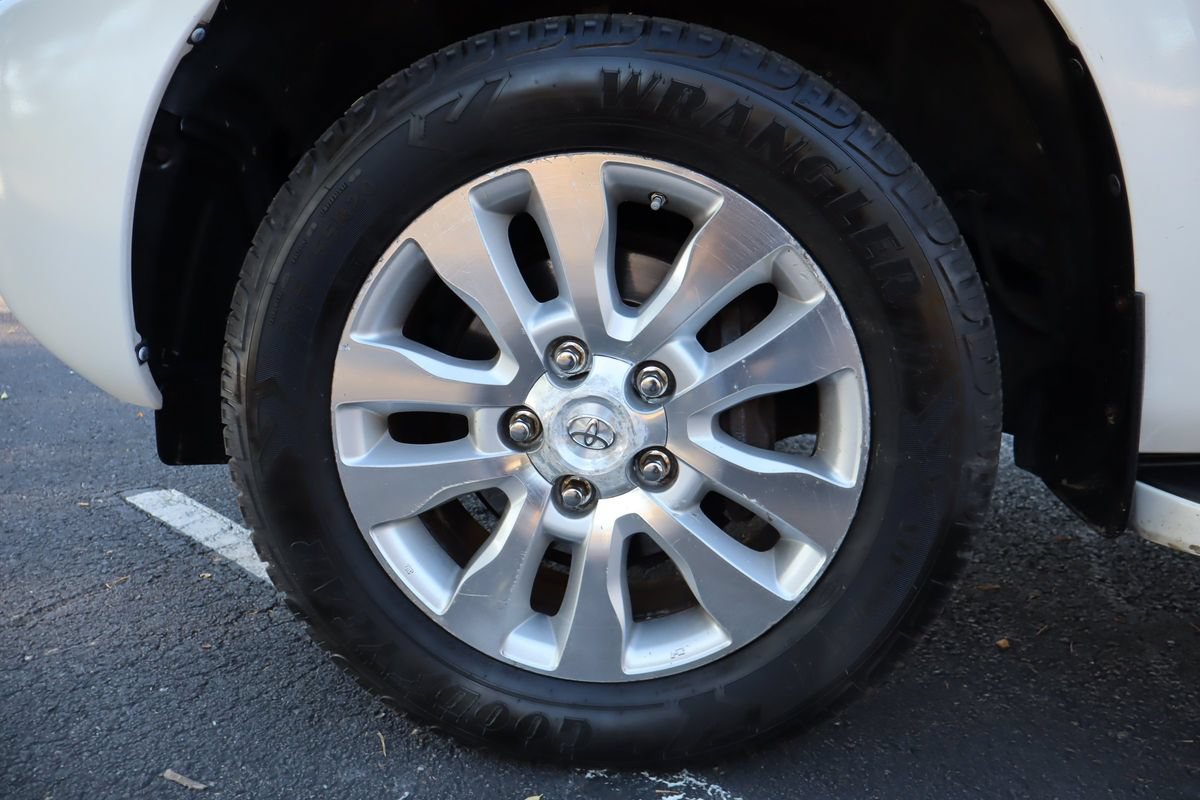 Used 2013 Toyota Sequoia Platinum AWD/4WD image 44