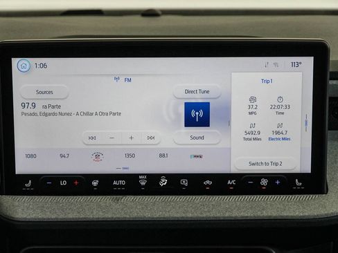 Certified 2025 Ford Maverick XLT w/ XLT Luxury Package FWD image 15