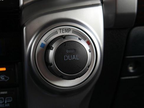 Used 2023 Toyota 4Runner Limited image 45