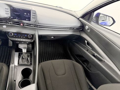 Used 2023 Hyundai Elantra SEL FWD image 46