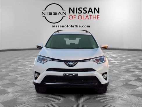 Used 2017 Toyota RAV4 XLE image 31