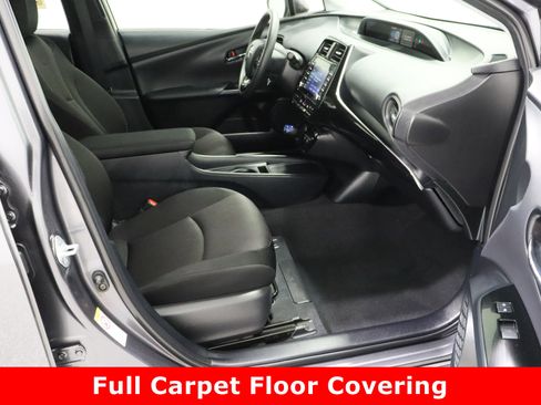 Used 2020 Toyota Prius L Eco image 33