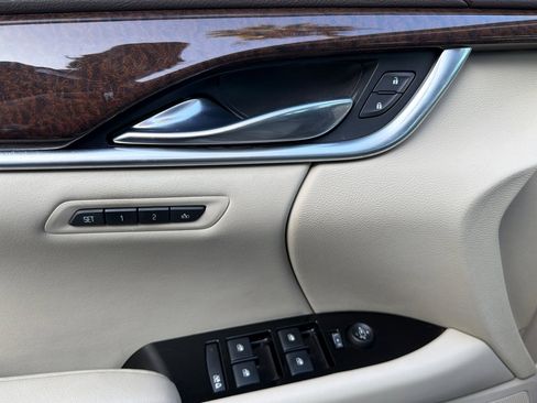 Used 2015 Cadillac XTS Luxury w/ Driver Awareness Package image 11