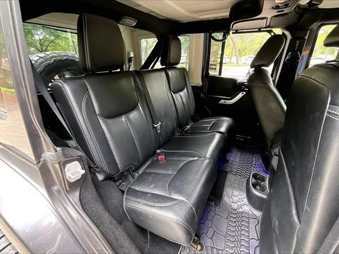 Used 2016 Jeep Wrangler Unlimited Rubicon AWD/4WD image 21