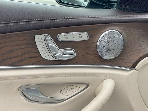 Used 2017 Mercedes-Benz E 300 4MATIC image 13