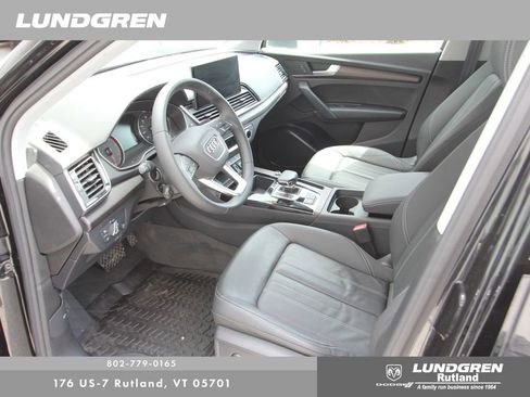 Used 2023 Audi Q5 2.0T Premium w/ Convenience Package AWD/4WD image 23