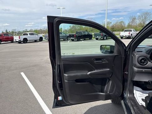 Used 2023 Chevrolet Colorado W/T RWD image 14