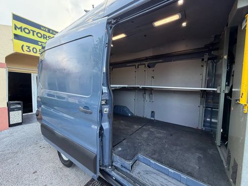 Used 2020 Ford Transit 250 148 High Roof Extended RWD image 8