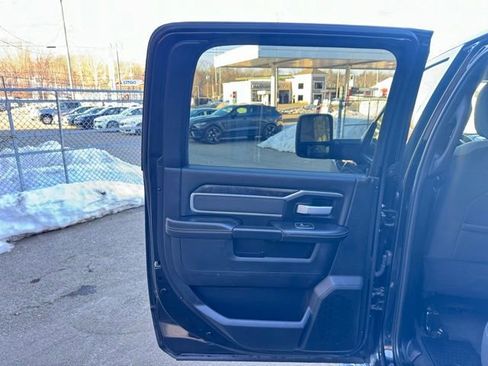 Used 2024 RAM 2500 Big Horn AWD/4WD image 16