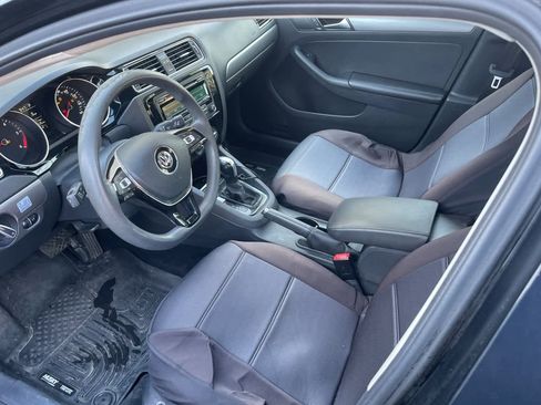Used 2015 Volkswagen Jetta TDI S image 9