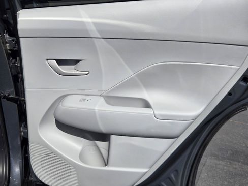 Used 2024 Hyundai Kona SEL FWD image 30