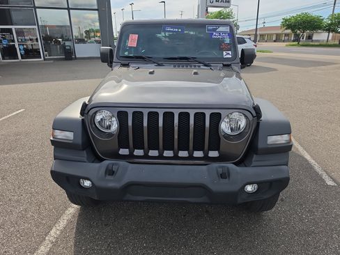 Used 2020 Jeep Wrangler Sport AWD/4WD image 8