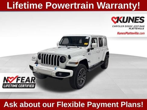 Used 2022 Jeep Wrangler Unlimited Sahara AWD/4WD image 3