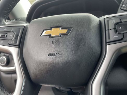Used 2021 Chevrolet Silverado 1500 LT RWD image 17