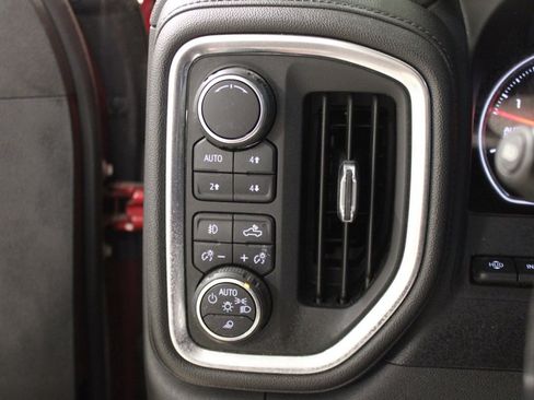 Used 2019 Chevrolet Silverado 1500 High Country w/ Technology Package image 22