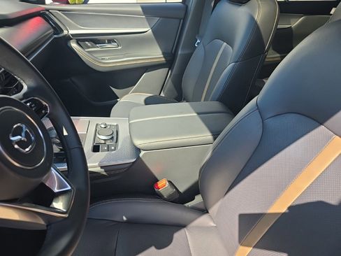 Used 2025 MAZDA CX-90 3.3 Turbo S w/ Premium Package image 11