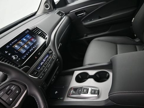 Used 2025 Honda Ridgeline RTL image 18