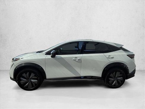 Used 2025 Nissan Ariya AWD image 6