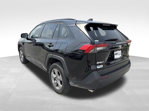 Used 2025 Toyota RAV4 XLE FWD image 7