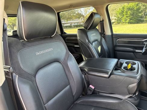 Used 2019 RAM 1500 Laramie image 32
