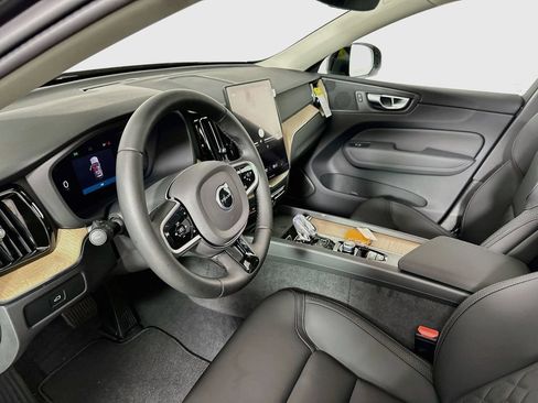 Used 2026 Volvo XC60 B5 Plus w/ Protection Package Premier AWD/4WD image 10
