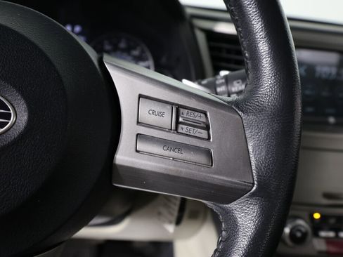 Used 2010 Subaru Outback 2.5i Premium image 34