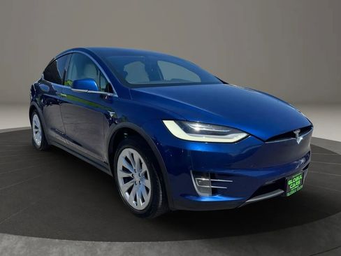 Used 2020 Tesla Model X Long Range AWD/4WD image 4