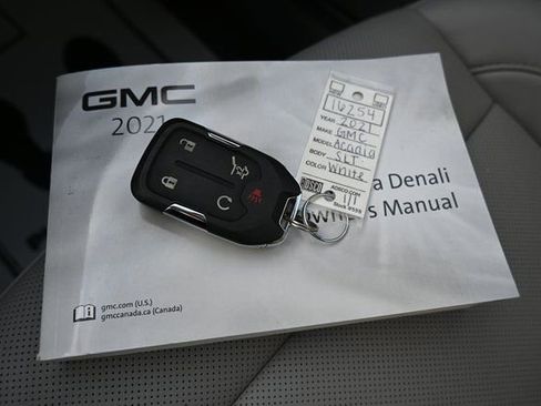 Used 2021 GMC Acadia SLT w/ Technology Package image 49