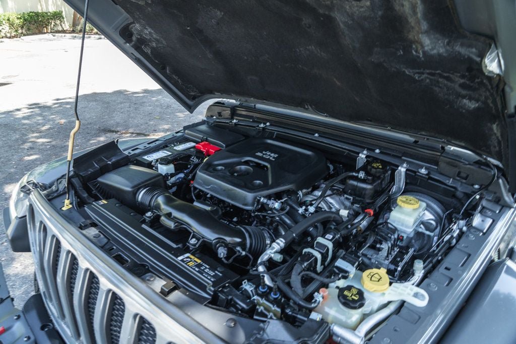 Used 2021 Jeep Wrangler Unlimited Rubicon AWD/4WD image 35